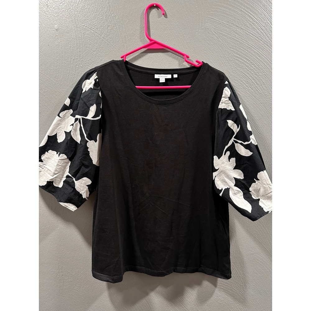 Chicos Black White Floral Puff Sleeve Knit Top Size 2 Large Mixed Media Tee